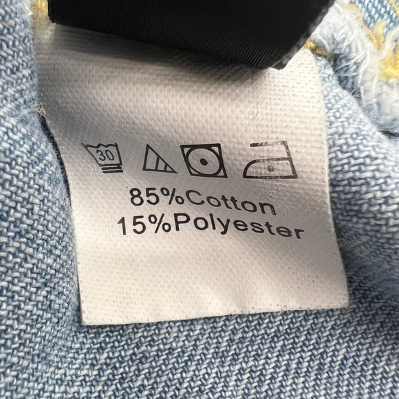 SHEIN Cinched Waist Cuffed Hem Jeans Shorts Size Small Women’s - Picture 5 of 5